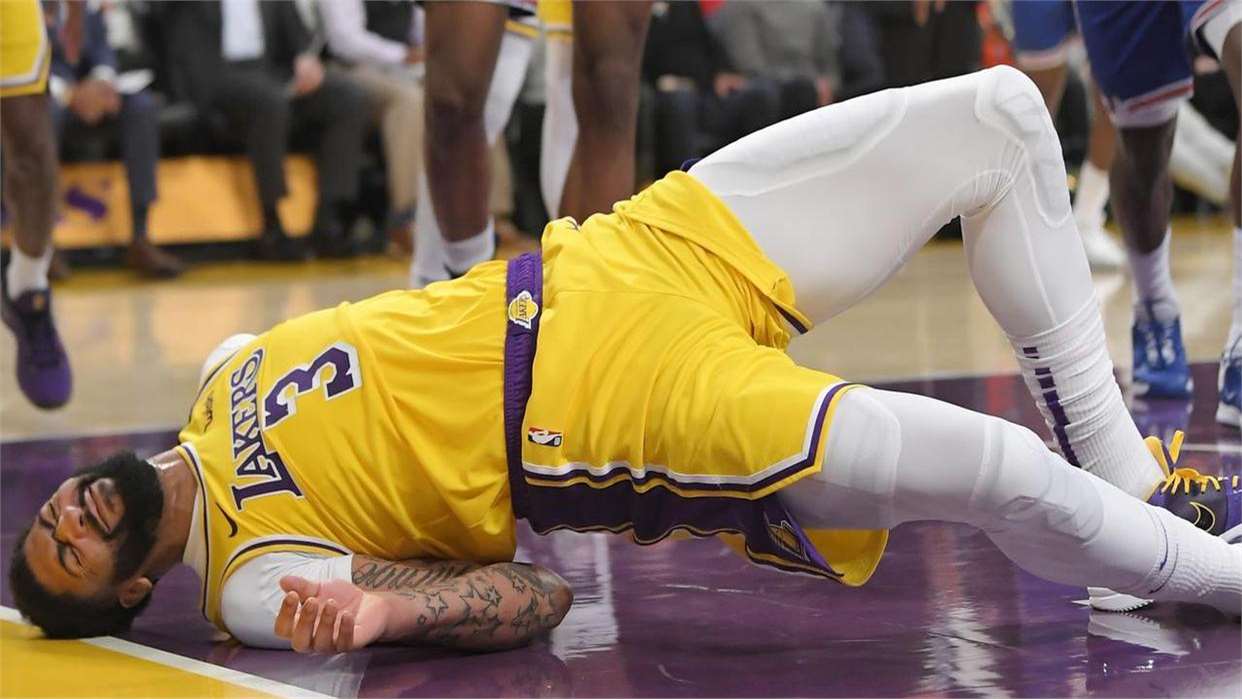九游入口-NBA球员因意外受伤，令球队震惊