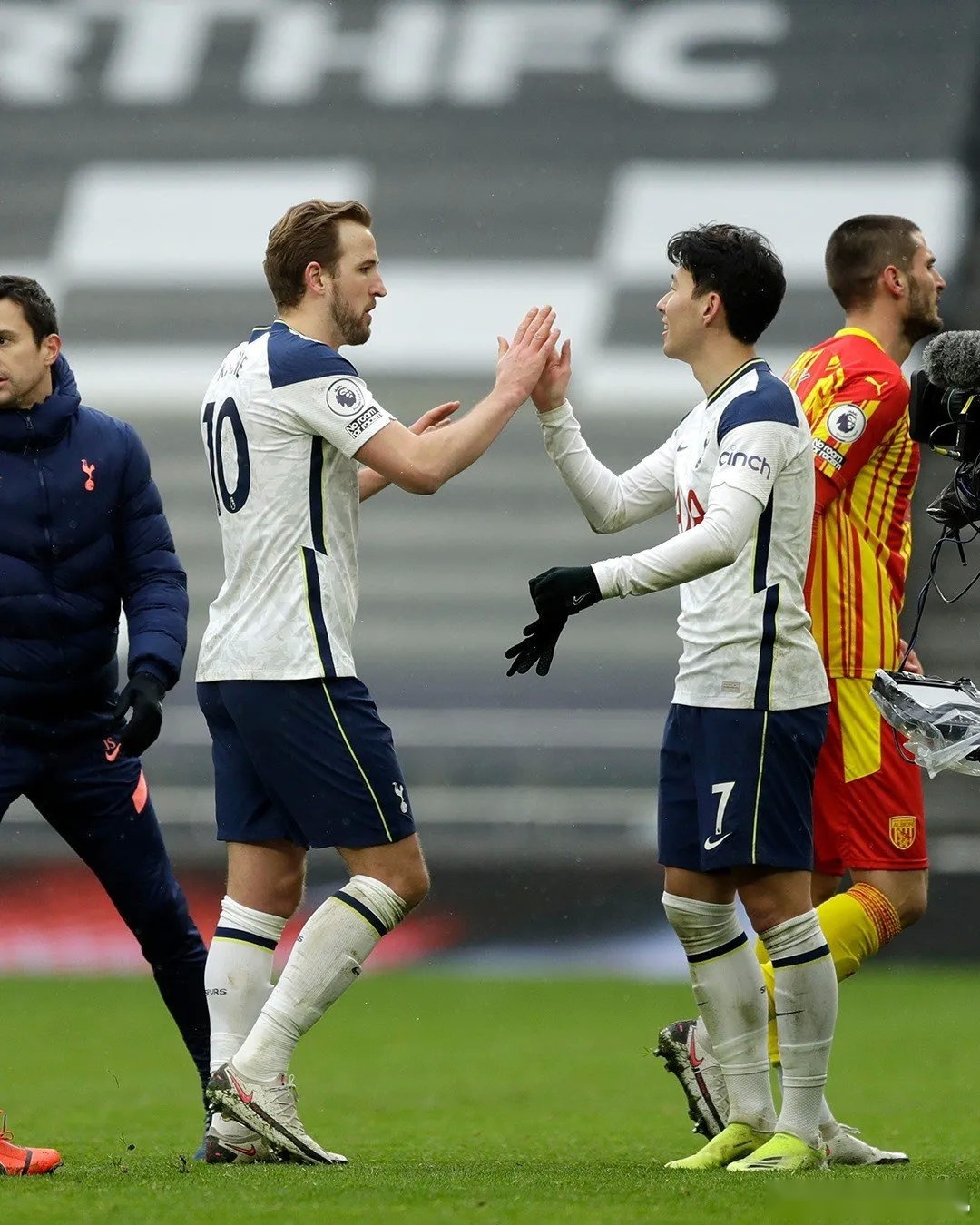 九游平台-包含斯托克城主场不敌对手，遭遇尴尬局面的词条